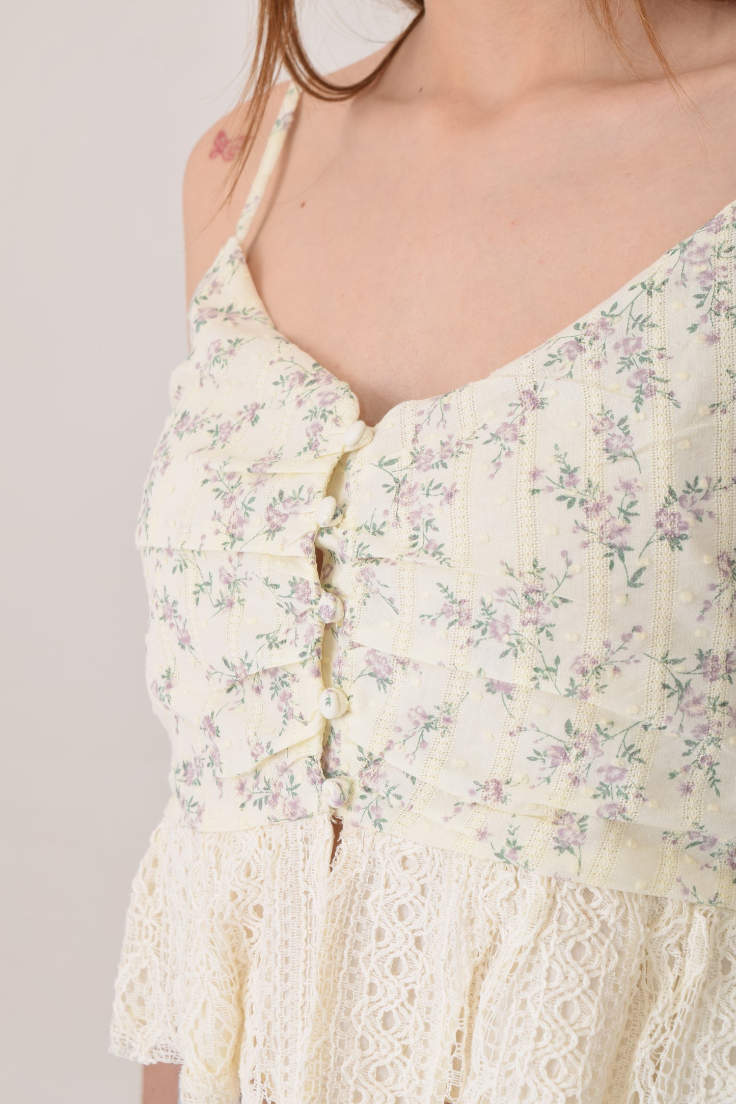Blusa Corta Tirantes