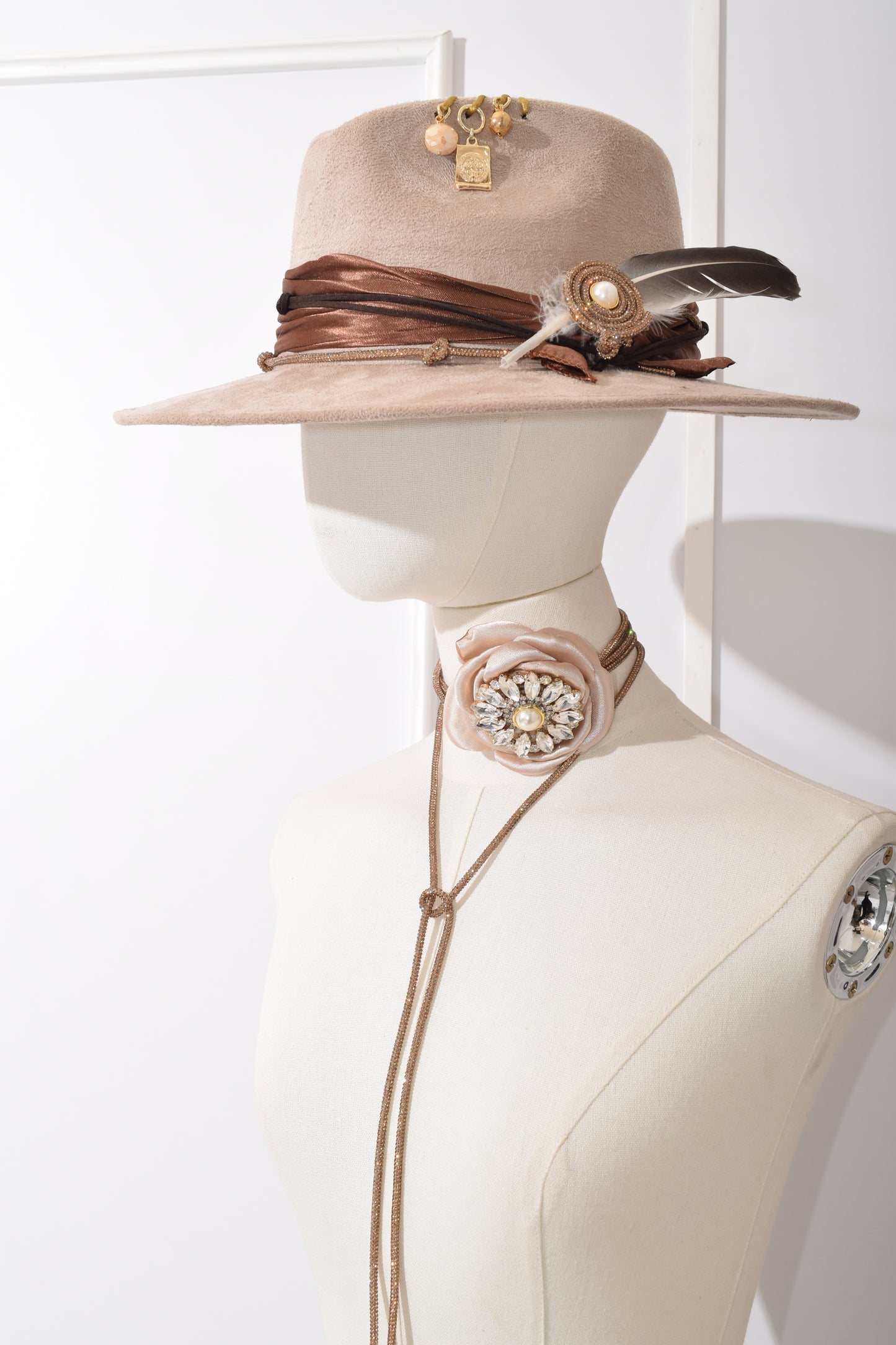 Sombrero Beige Pluma