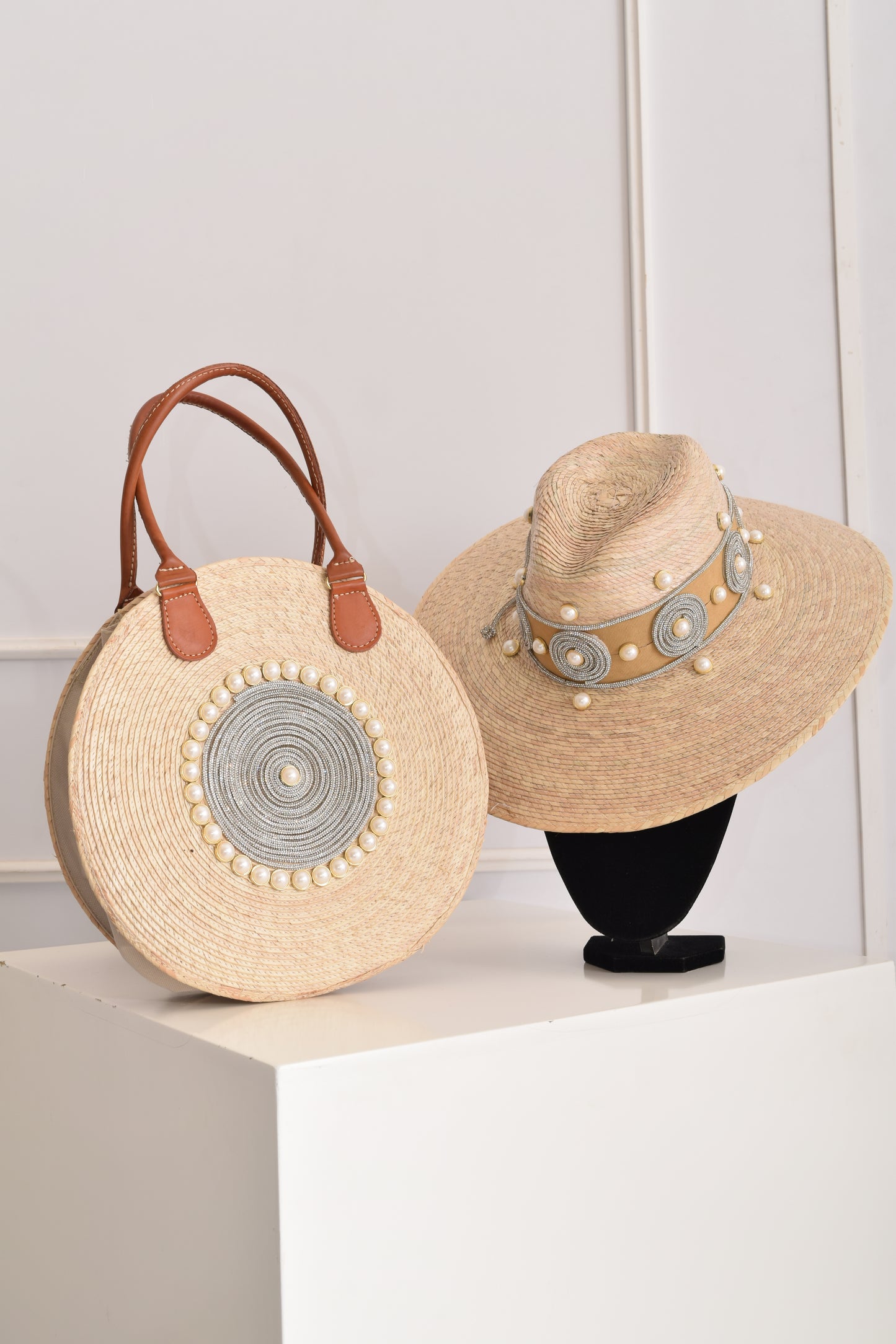 Duo Sombrero y Bolso