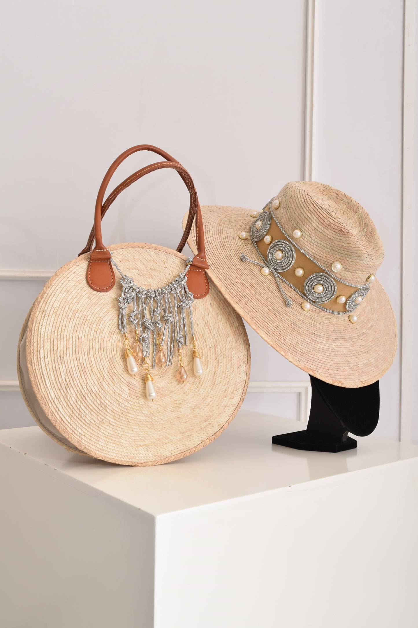 Duo Sombrero y Bolso