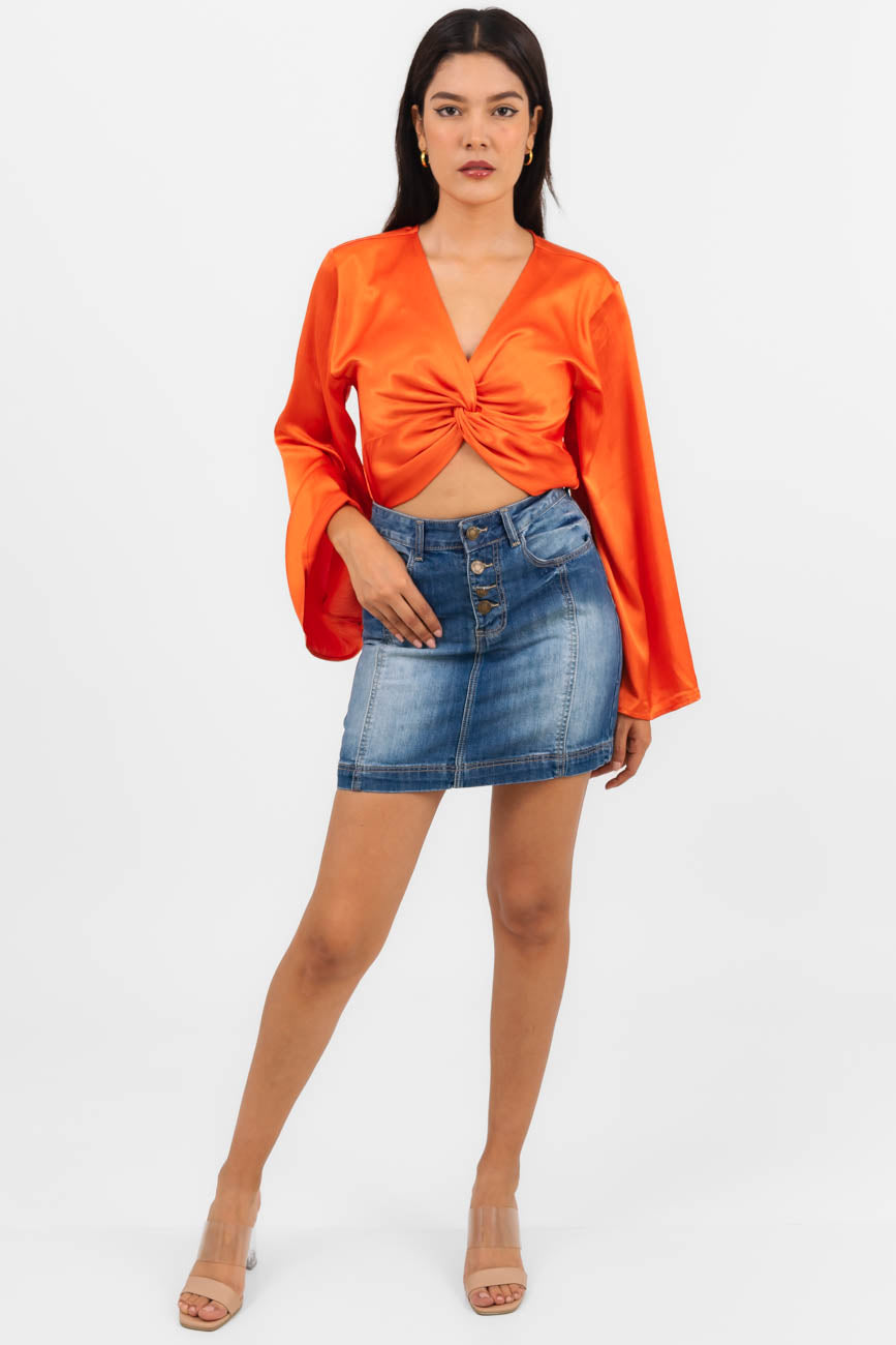 Blusa corta satinada