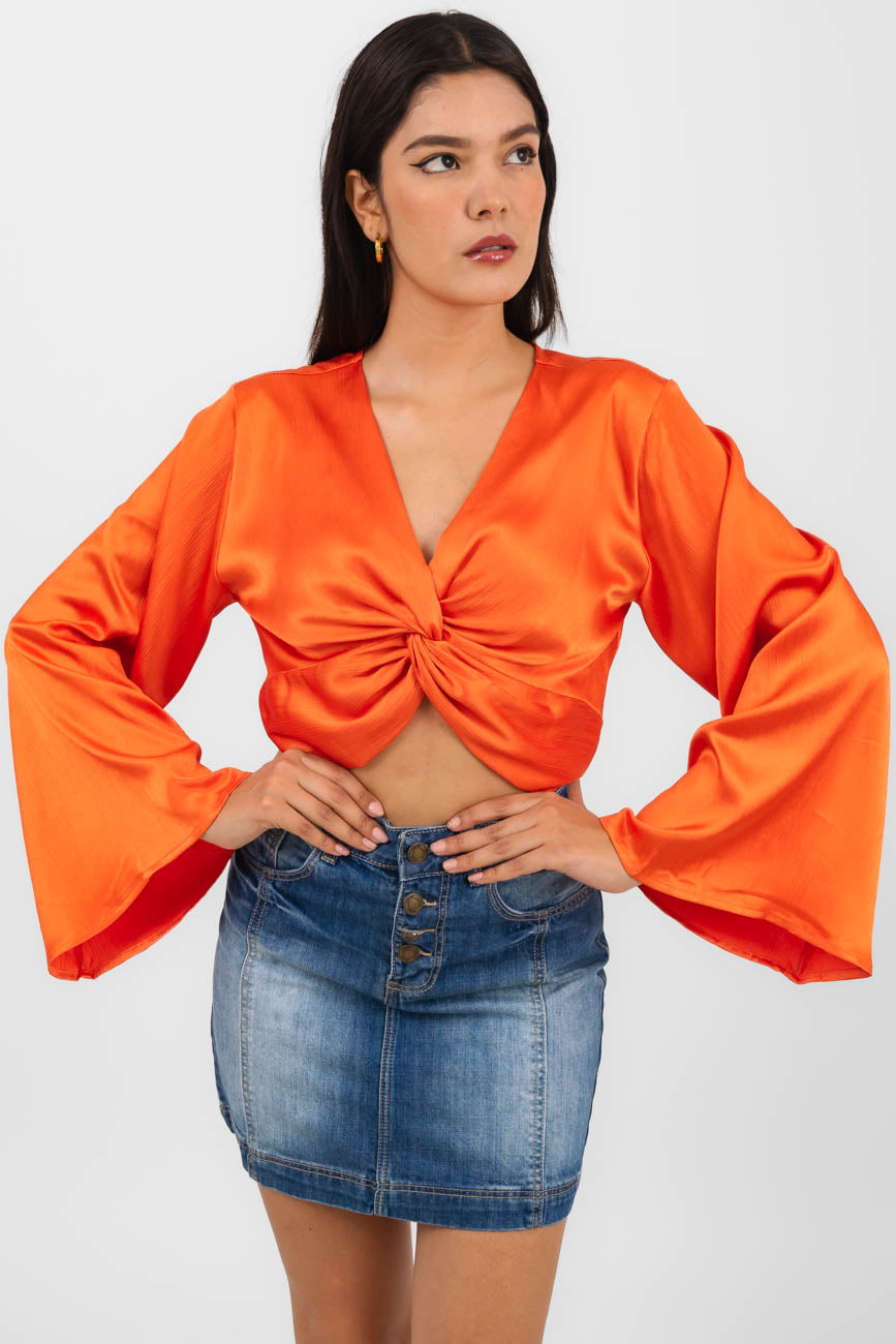 Blusa corta satinada