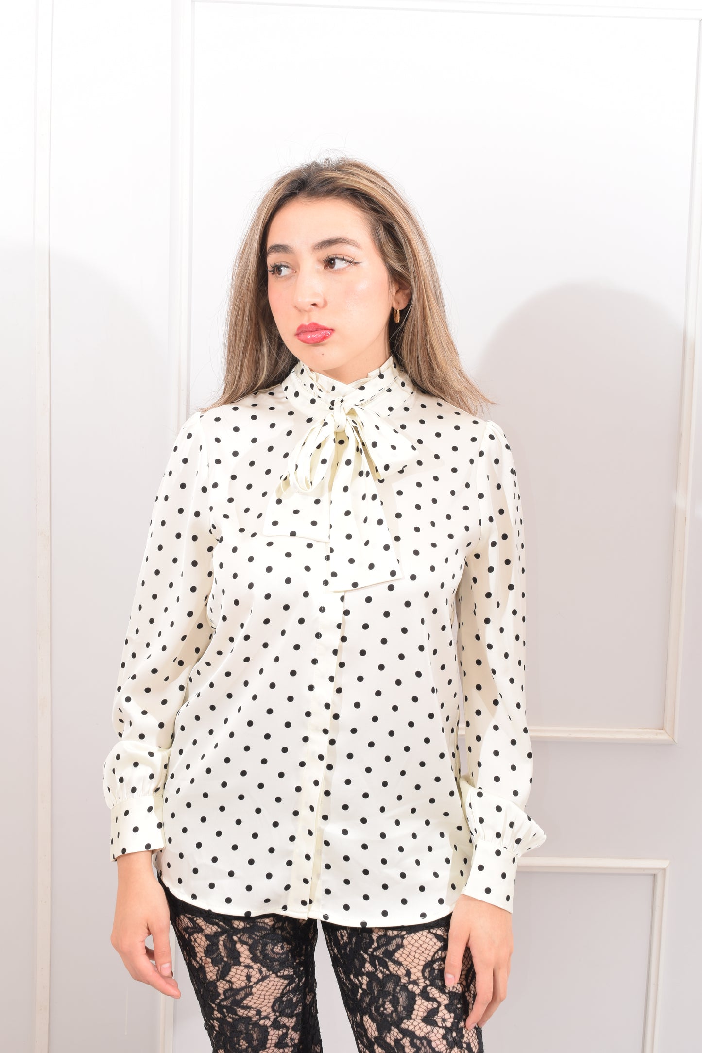 Blusa Satinada Bolitas