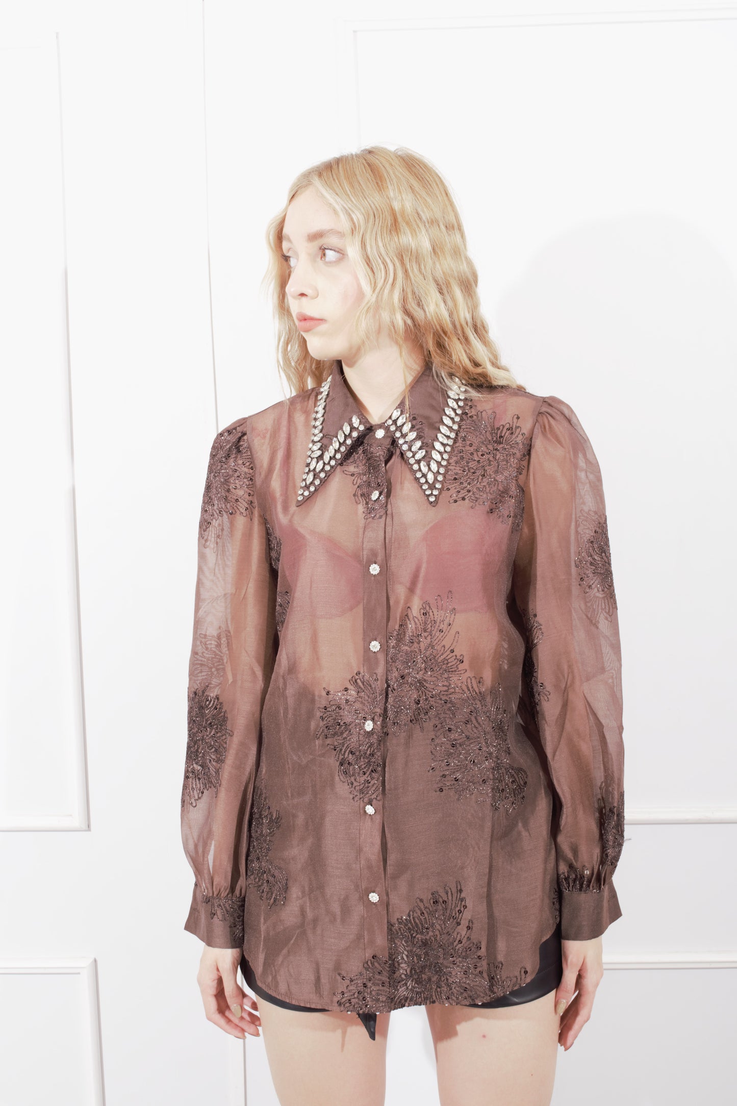 Blusa Bordada Brillos Cuello