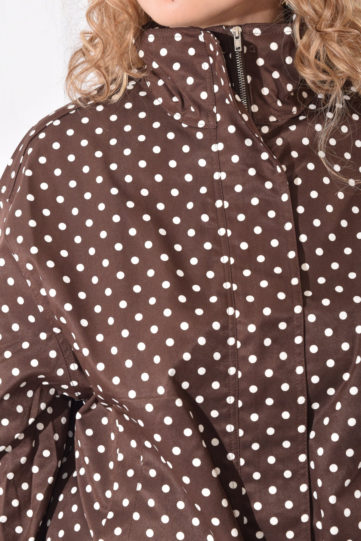 Chamarra Polkadots café
