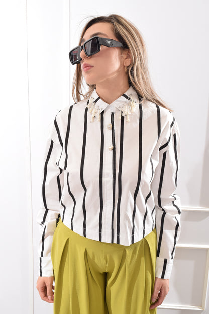 Blusa Rayas Perlas Cuello