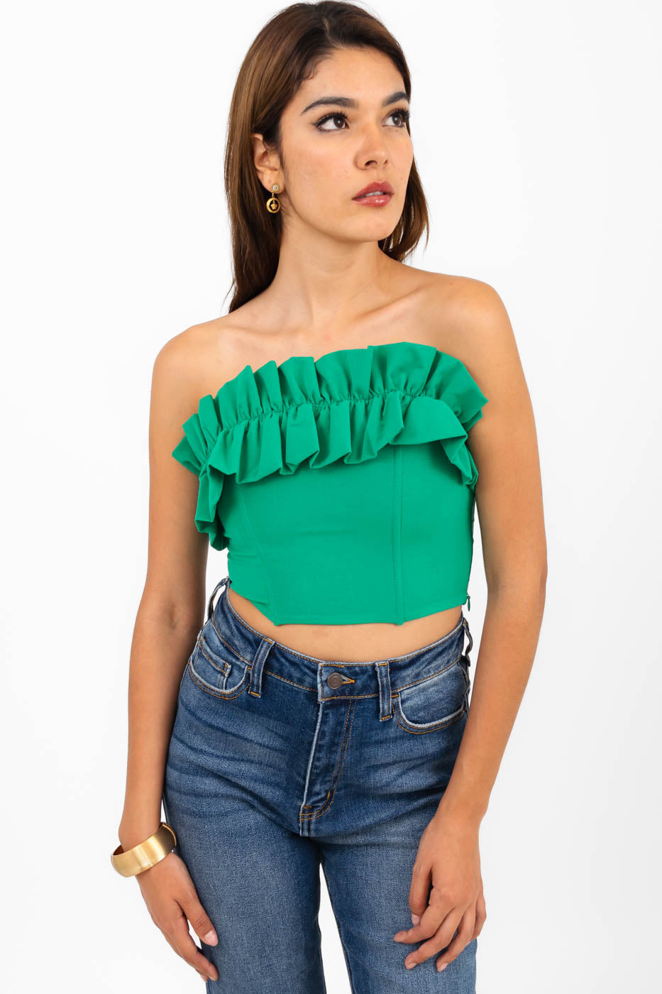 Top strapless con volantes