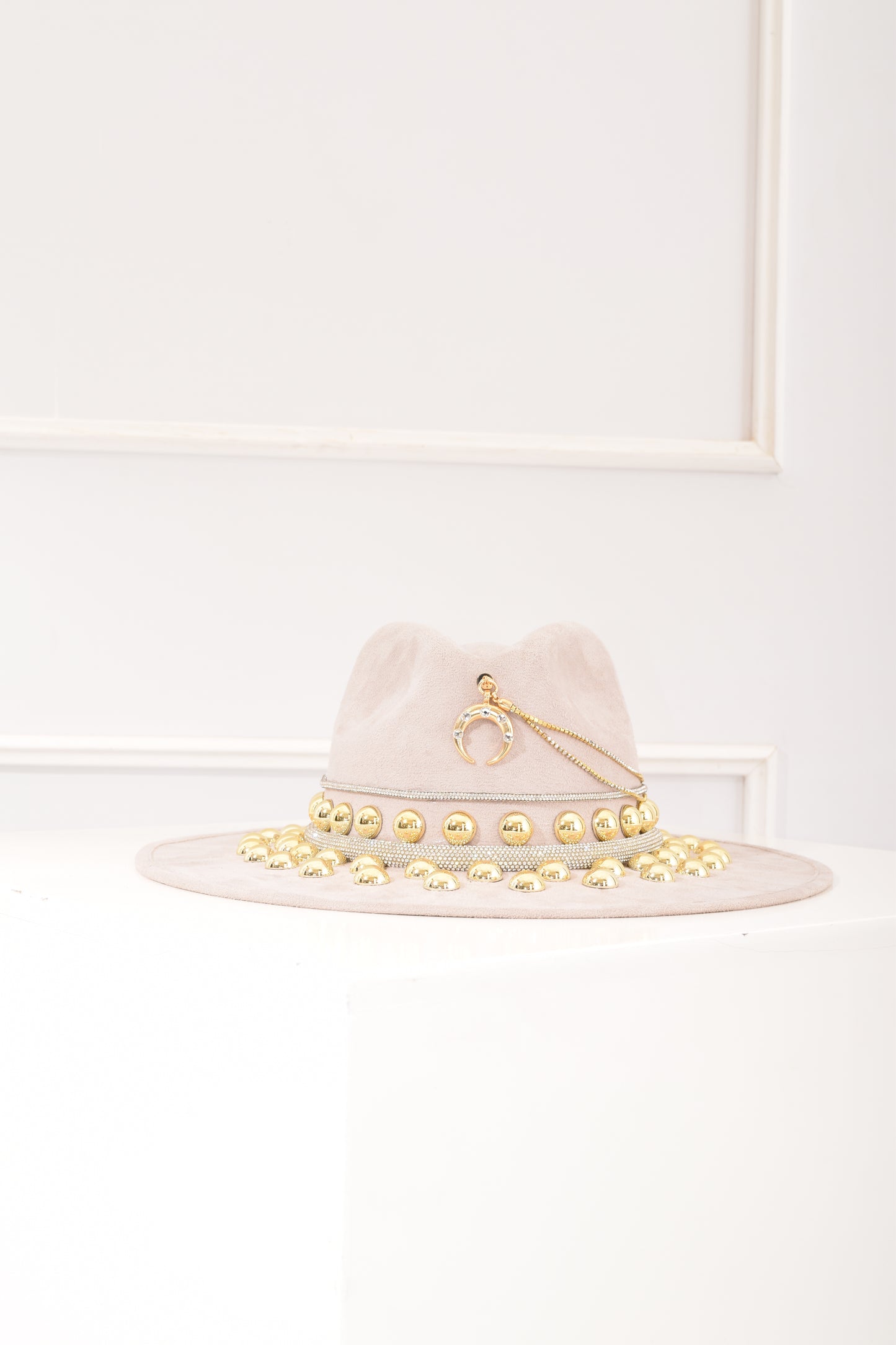 Sombrero Luna