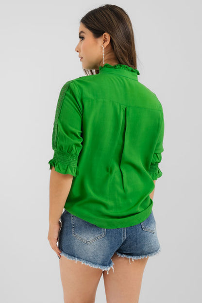 Blusa Detalles Guipiur.